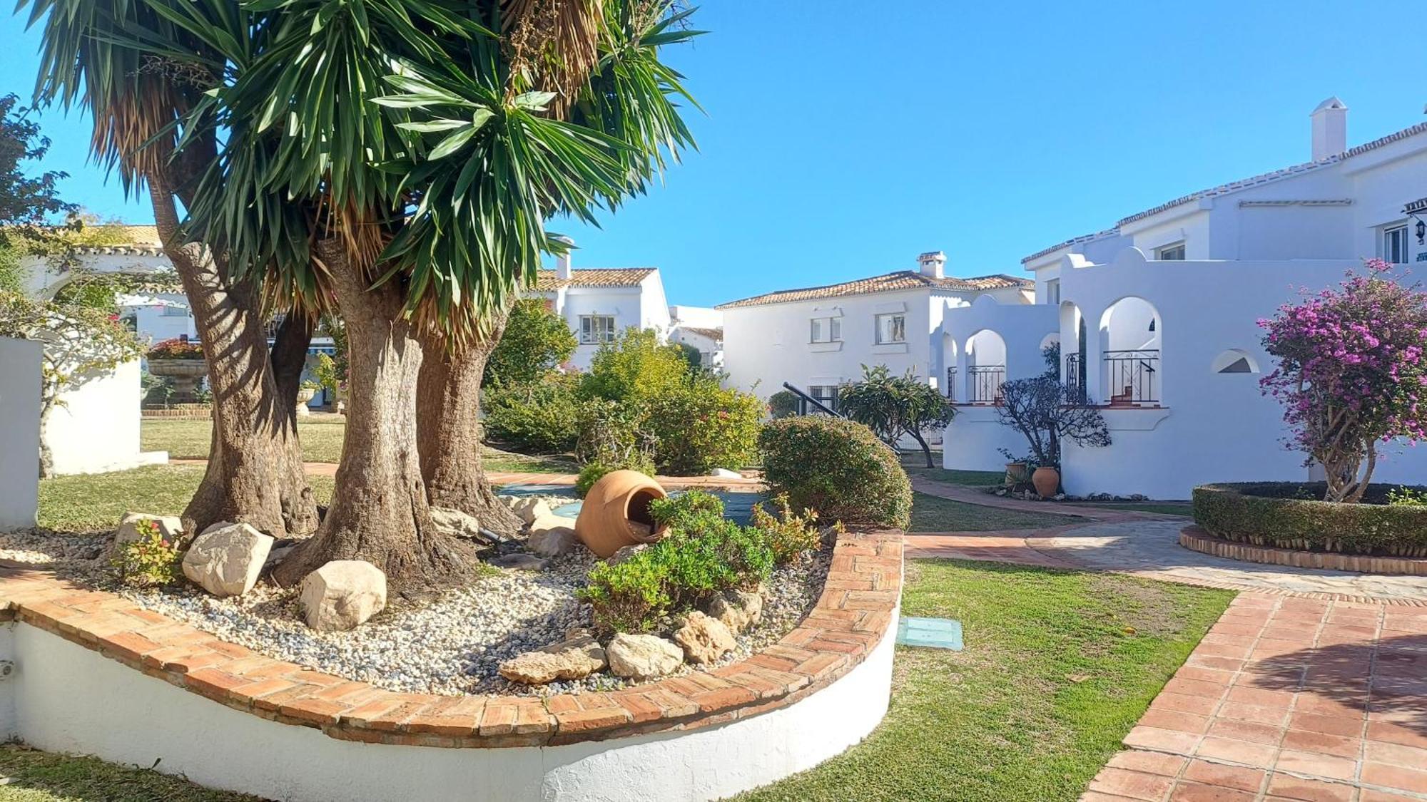 Le Joyau Andalou Apartment Estepona Exterior photo